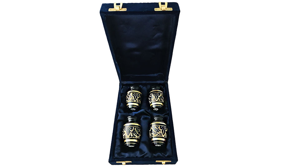 069-C- 4 Mini Black w/Gold Design